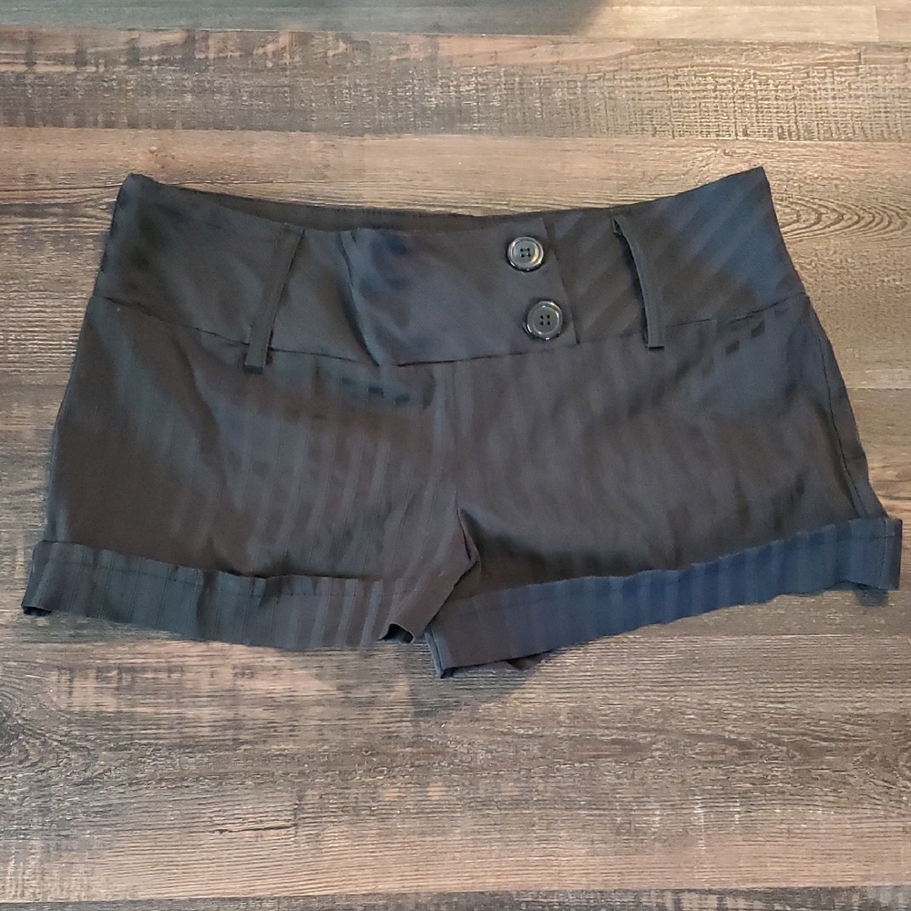 Stylish Black Women's Pinstripe Trouser Shorts Size 9
